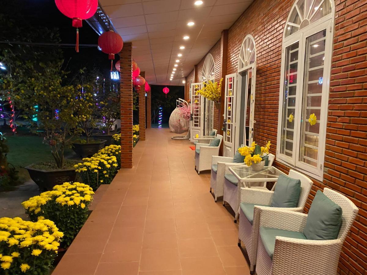 Family Garden House At Tri An Lake, Dong Nai Phu Cuong Exterior foto